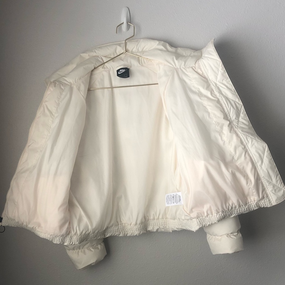 Nike Puffer Sportswear Synthetic Fill Jacket Ivory Cream - Picture 3 of 11